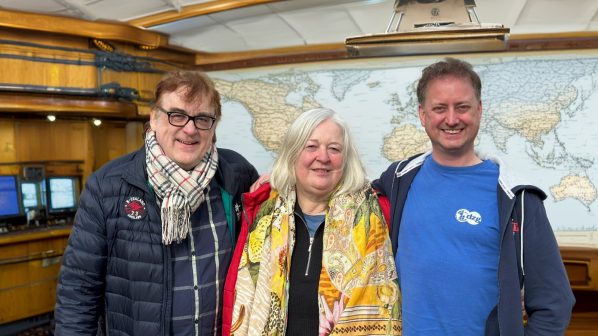 neues-Foto-der-Redaktionsmitglieder-ergaenzen